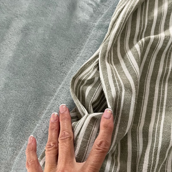 Spaghetti straps, Green & white striped jumper - Picture 3 of 4